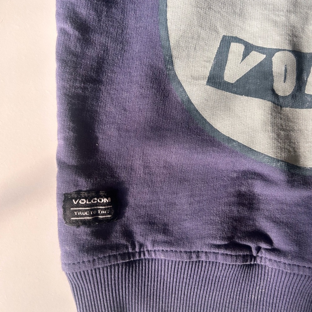 Volcom set - Picture 5 of 7